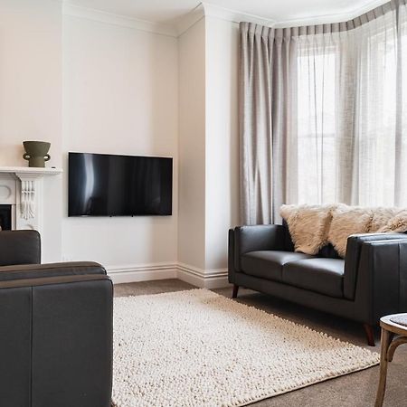 Premium Living On Stuart St Apartment Dunedin Bagian luar foto