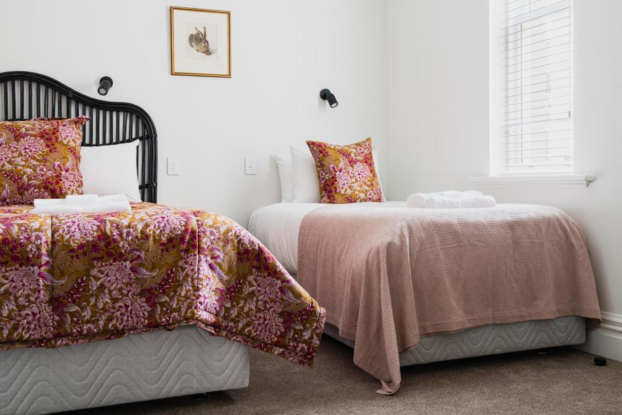 Premium Living On Stuart St Apartment Dunedin Bagian luar foto